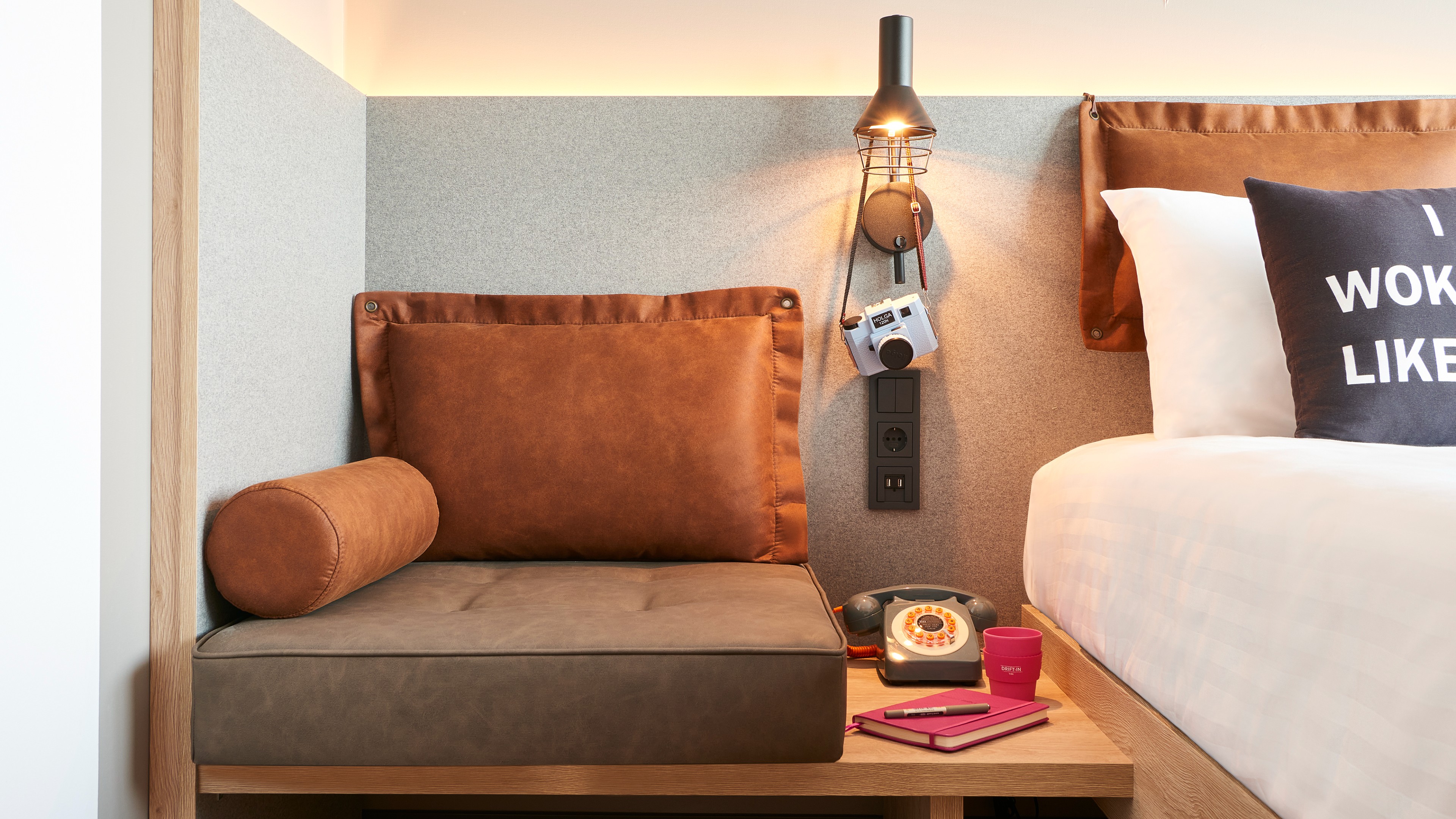 MOXY Schiphol Airport - Park, Sleep & Fly-image 3